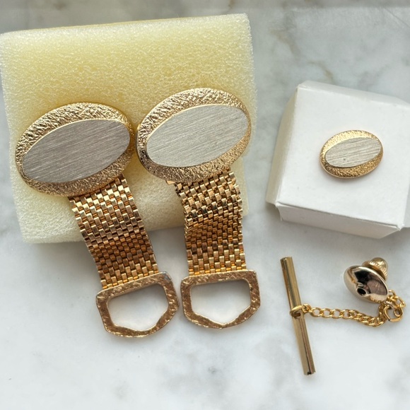 Vintage SWANK Cufflinks and Tie Tack - Picture 1 of 9